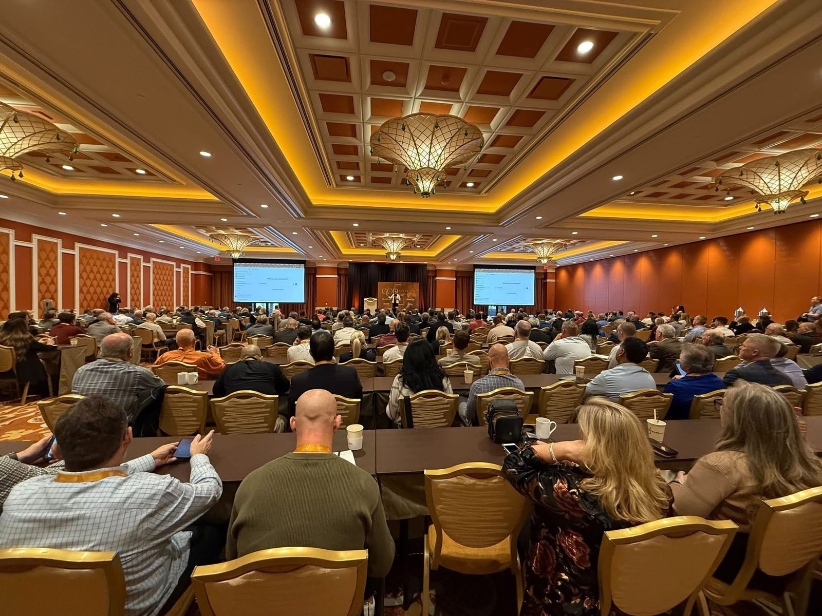 A full ballroom of attendees watching Jennifer Bagley's session at the HARDI Gold Standard event