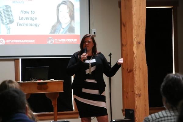 Jennifer Bagley presenting How to Leverage Technology